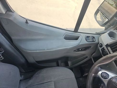 Used 2016 Ford Transit 350 XLT image 24