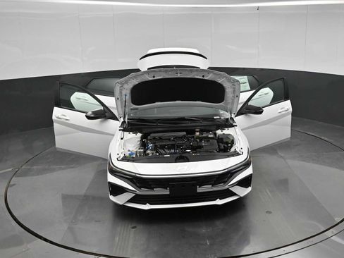 New 2026 Hyundai Elantra Sport FWD image 39
