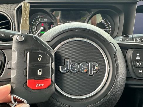 Used 2024 Jeep Wrangler Unlimited Rubicon 4xe image 57