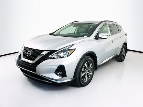 Used 2024 Nissan Murano SV image 3