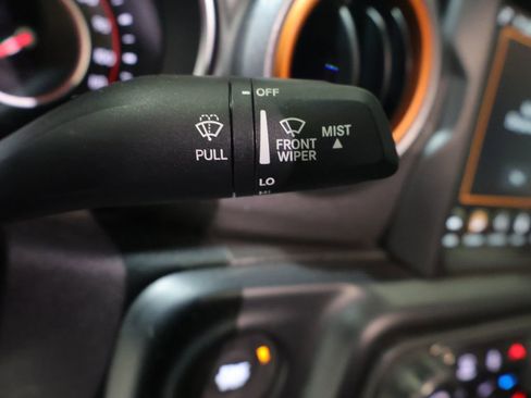 Used 2022 Jeep Gladiator Mojave w/ Cold Weather Group image 35