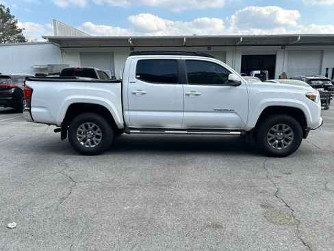 Used 2019 Toyota Tacoma SR5 image 8