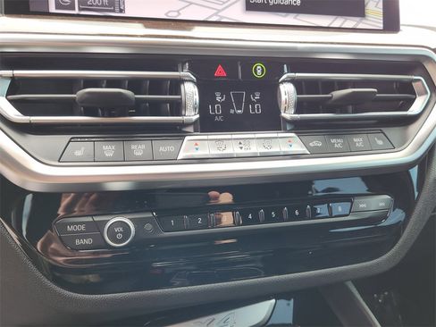 Used 2023 BMW X4 xDrive30i image 21