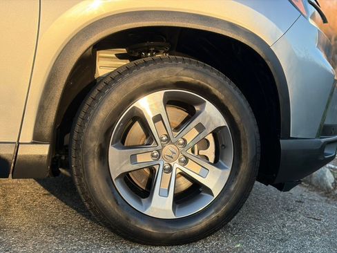 Used 2023 Honda Pilot EX-L image 39