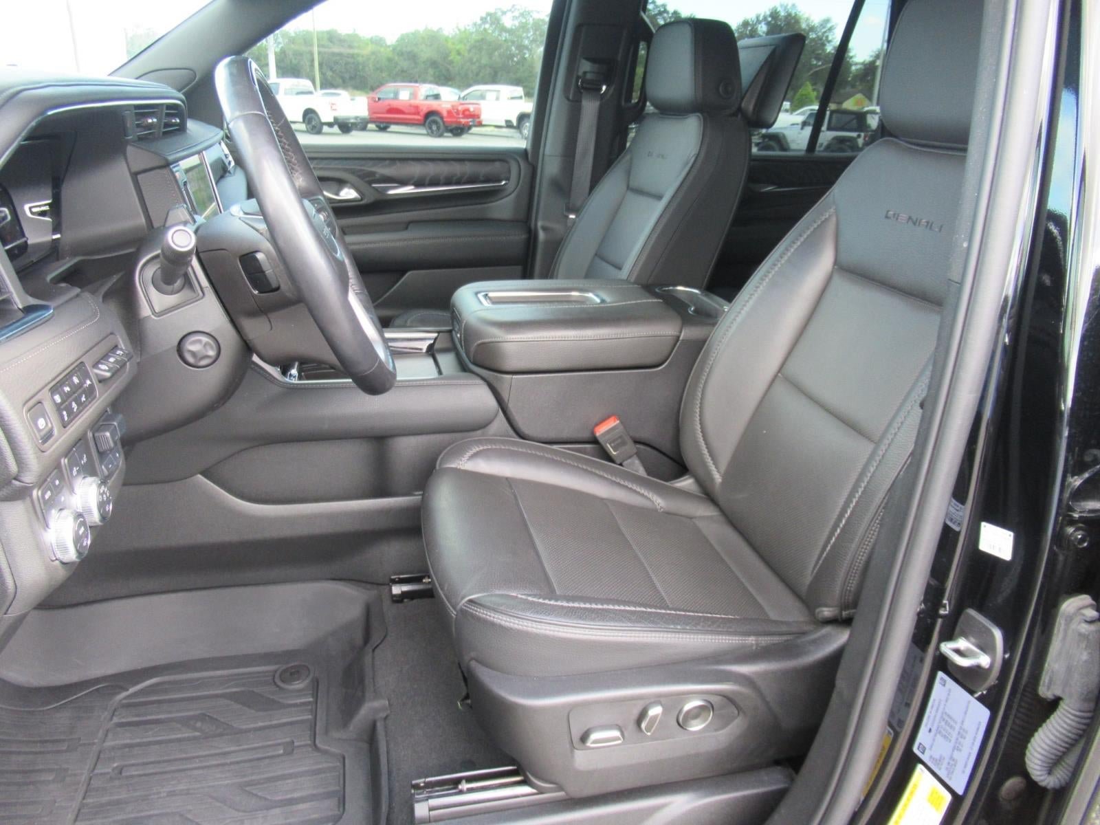 Used 2024 GMC Yukon Denali w/ Advanced Technology Package AWD/4WD image 22
