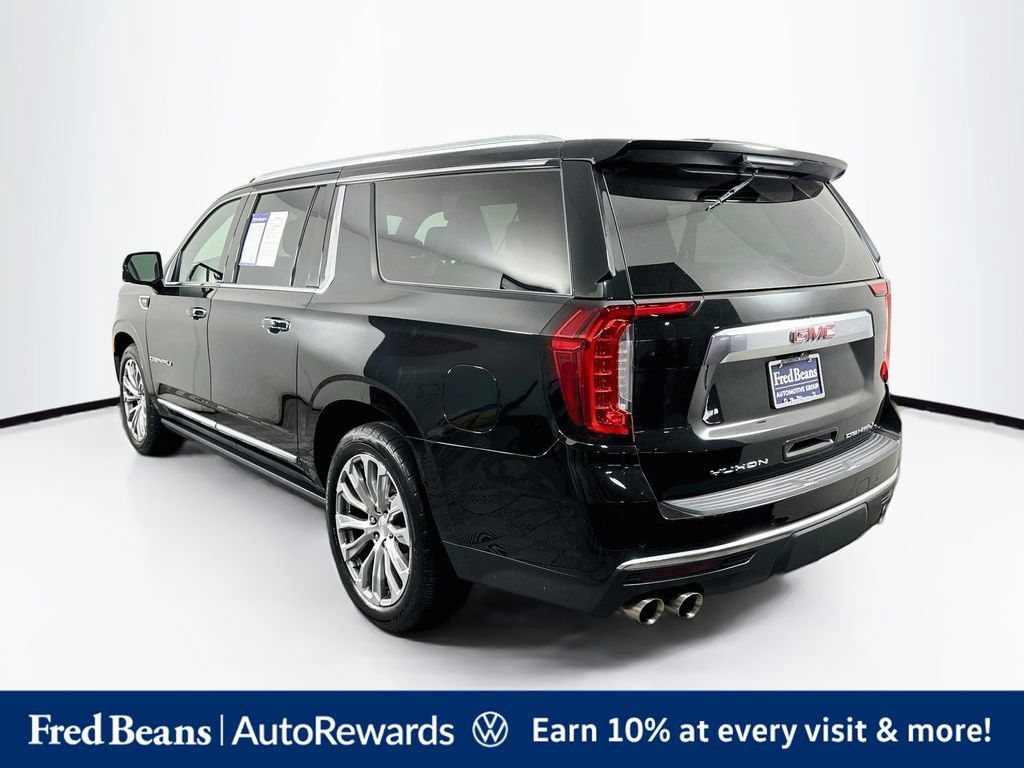 Used 2022 GMC Yukon XL Denali w/ Advanced Technology Package AWD/4WD image 6