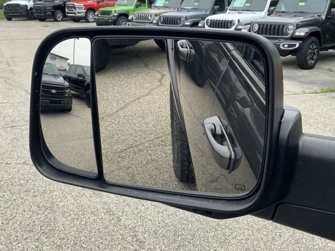 Used 2022 RAM 2500 Laramie w/ Night Edition AWD/4WD image 19