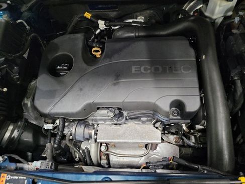 Used 2020 Chevrolet Equinox LT image 30