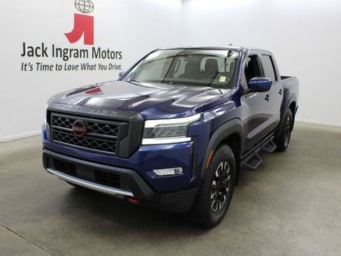 Certified 2022 Nissan Frontier Pro-X RWD image 2
