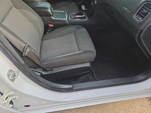 Used 2018 Dodge Charger SXT image 67