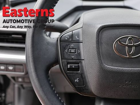 Used 2025 Toyota Prius LE FWD image 14