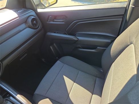 Certified 2024 Chevrolet Colorado Trail Boss image 13