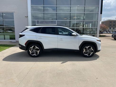 Used 2022 Hyundai Tucson SEL w/ Convenience + Premium Package AWD/4WD image 4