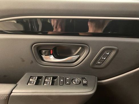 Certified 2025 Honda Pilot EX-L image 17