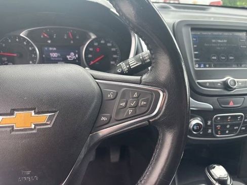 Used 2019 Chevrolet Equinox LT FWD image 18