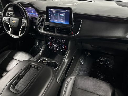Used 2022 Chevrolet Tahoe Z71 w/ Luxury Package AWD/4WD image 11