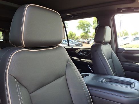 Used 2021 Chevrolet Tahoe Premier w/ Premium Package RWD image 13