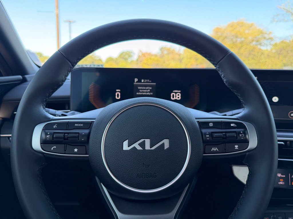 Certified 2025 Kia K5 GT-Line w/ GT-Line Premium Package FWD image 11