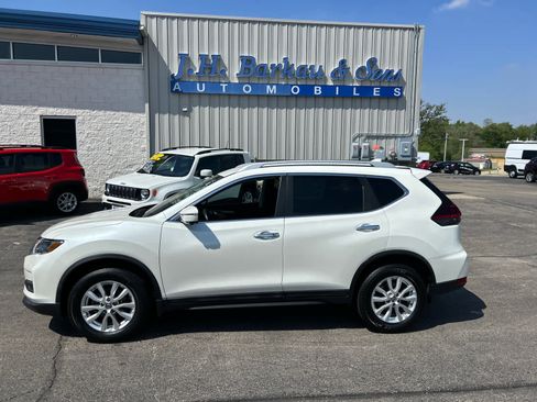 Used 2018 Nissan Rogue SV w/ Premium Package AWD/4WD image 6