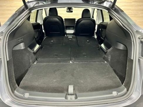 Used 2025 Tesla Model Y Long Range AWD/4WD image 23