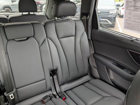 Used 2023 Audi Q7 3.0T Premium Plus w/ Premium Plus Package AWD/4WD image 14
