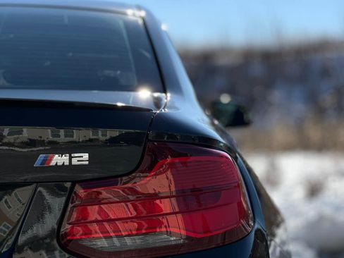 Used 2018 BMW M2 image 10