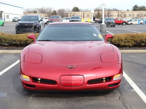 Used 2002 Chevrolet Corvette Coupe w/ Preferred Equipment Group2 image 2
