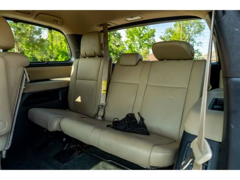 Used 2016 Toyota Sequoia Limited RWD image 16