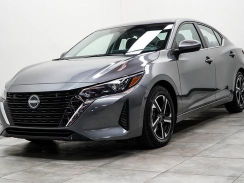 Used 2024 Nissan Sentra SV image 6