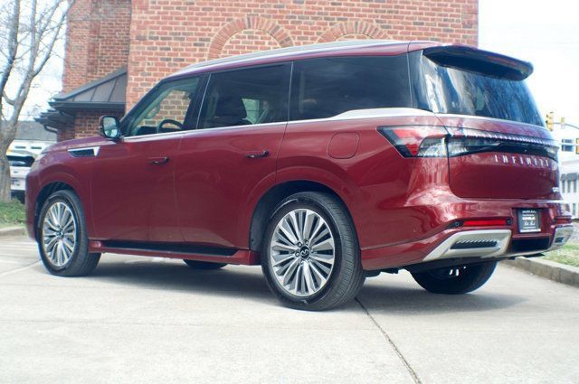 Used 2025 INFINITI QX80 Sensory AWD/4WD image 7