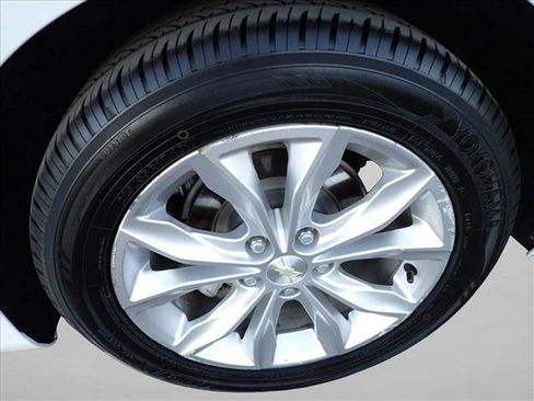 Used 2019 Chevrolet Malibu LT image 6