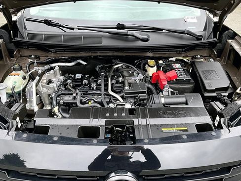 Used 2025 Nissan Kicks S image 28