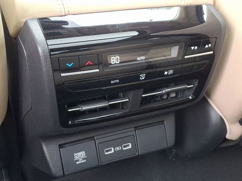 Certified 2023 Acura MDX SH-AWD w/ Technology Package image 11