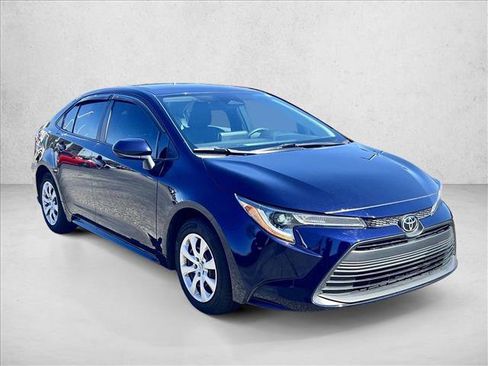Certified 2024 Toyota Corolla LE image 3
