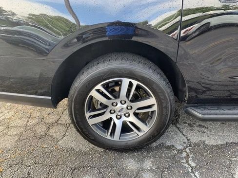 Used 2024 Ford Expedition Max Limited AWD/4WD image 37