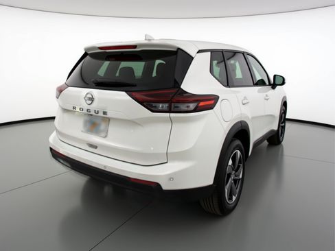 Used 2025 Nissan Rogue SV FWD image 9