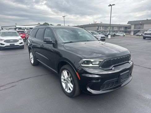 Used 2024 Dodge Durango GT image 1