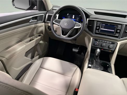 Used 2022 Volkswagen Atlas SE FWD image 25