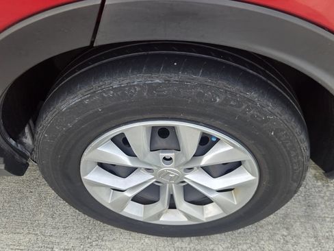 Used 2023 Honda CR-V LX image 5