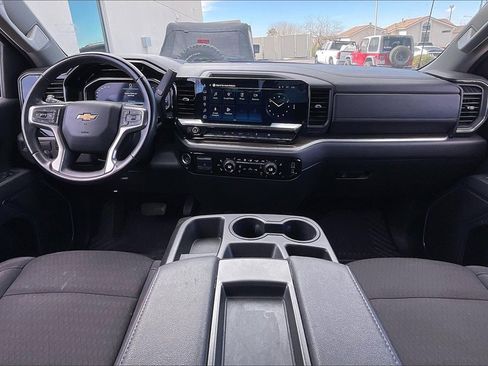 Used 2025 Chevrolet Silverado 1500 LT image 15