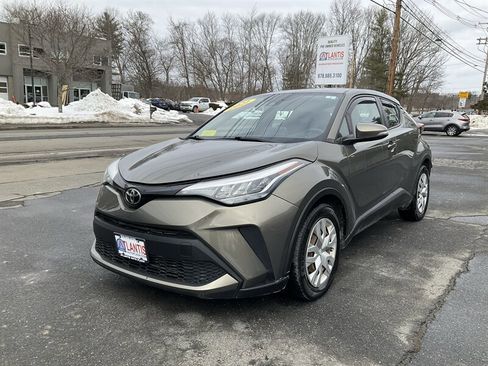 Used 2021 Toyota C-HR LE image 1