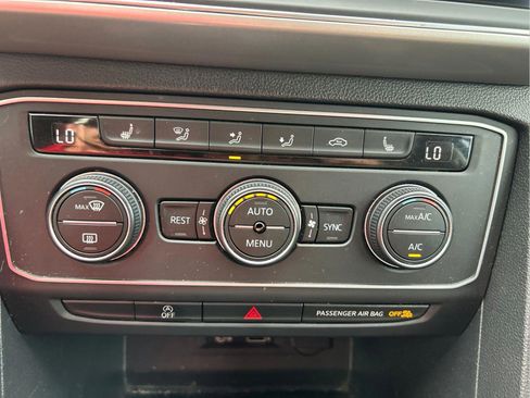 Used 2019 Volkswagen Atlas SE w/ Towing Package FWD image 30