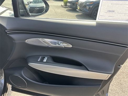 Used 2022 Genesis GV70 2.5T w/ Select Package image 36