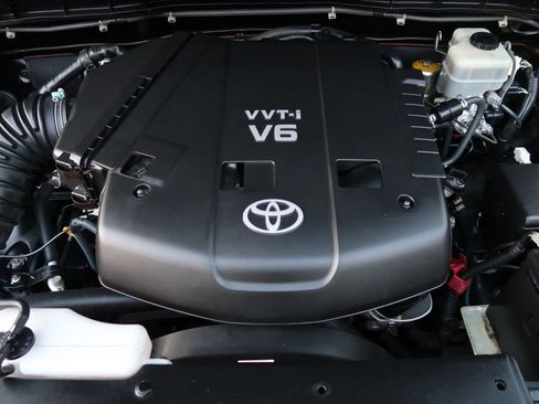 Used 2007 Toyota FJ Cruiser 4WD image 22