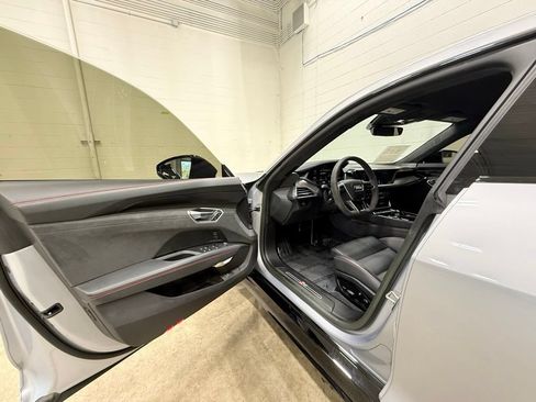 Used 2022 Audi RS e-tron GT w/ Year 1 Package AWD/4WD image 42