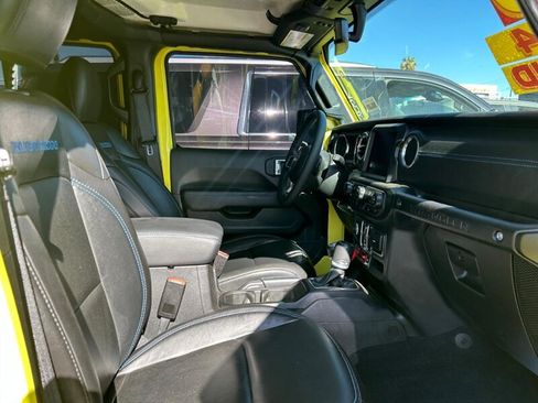 Used 2023 Jeep Wrangler Unlimited Rubicon 4xe AWD/4WD image 23