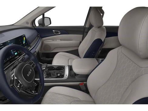 Used 2025 Kia Carnival EX image 6