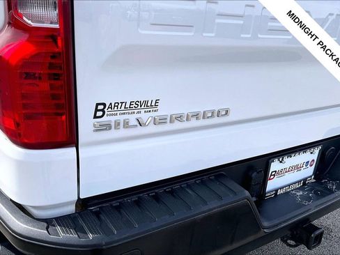 Used 2024 Chevrolet Silverado 1500 W/T w/ Z71 Off-Road Package AWD/4WD image 14