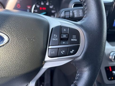 Used 2022 Ford Explorer XLT w/ Equipment Group 202A image 21