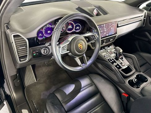 Certified 2023 Porsche Cayenne Platinum Edition AWD/4WD image 7